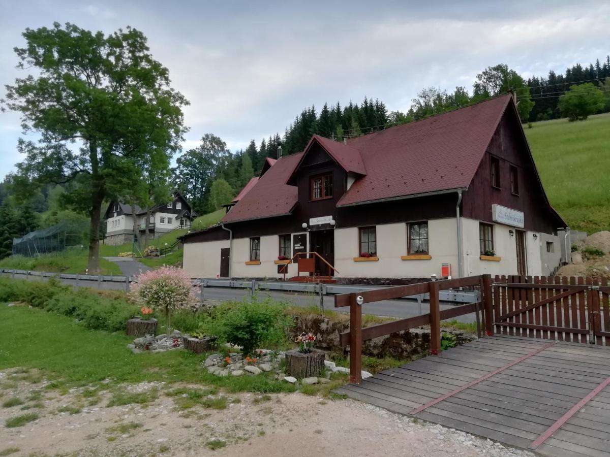 Sedmikraska Villa Horni Marsov Luaran gambar